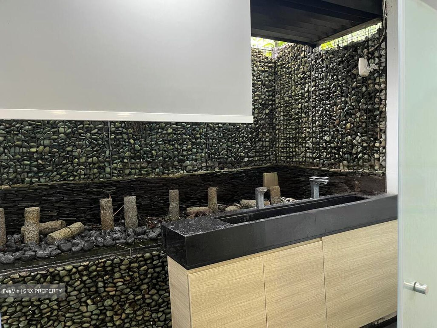 Orchard Road (D9), Terrace #486295921